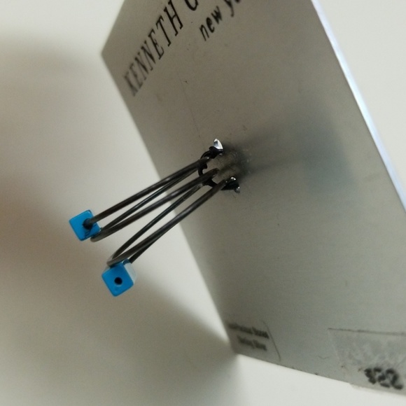 🎶 Kenneth Cole Turquoise Spiral Silver Ring - Picture 4 of 4